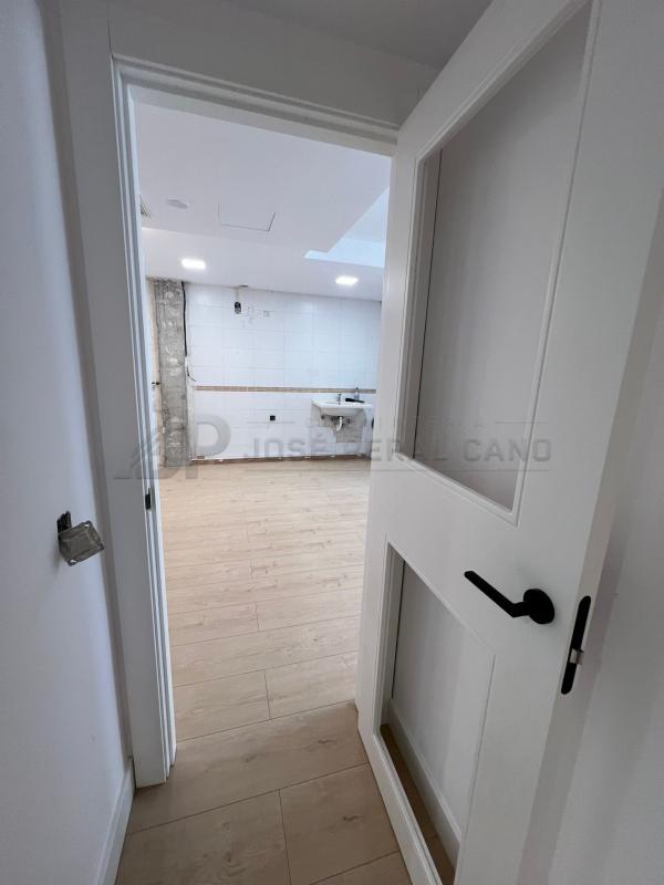 Instalación de Puertas Blancas a Medida en Madrid | Carpintería de Madera Instalación de Puertas Blancas a Medida en Madrid | Carpintería de Madera