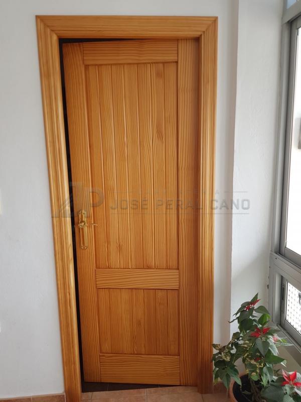 Instalación de Puertas Modelo Cuenca en Albacete | Carpintería de Madera a Medida