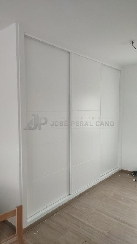 Instalación de Armario a Medida en Madrid | Interior y Frente de Armario