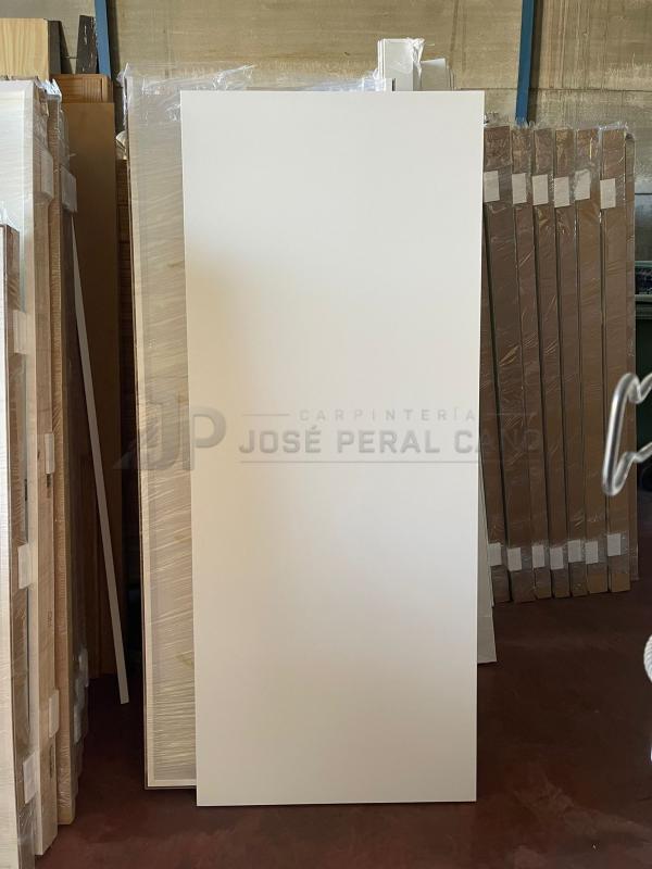 Ventanas de madera de pino en Guadalix de la Sierra | José Peral Cano Ventanas de madera de pino en Guadalix de la Sierra | José Peral Cano