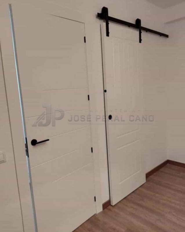 Instalación de Puertas Blancas a Medida en Albacete | Trabajo Realizado Instalación de Puertas Blancas a Medida en Albacete | Trabajo Realizado