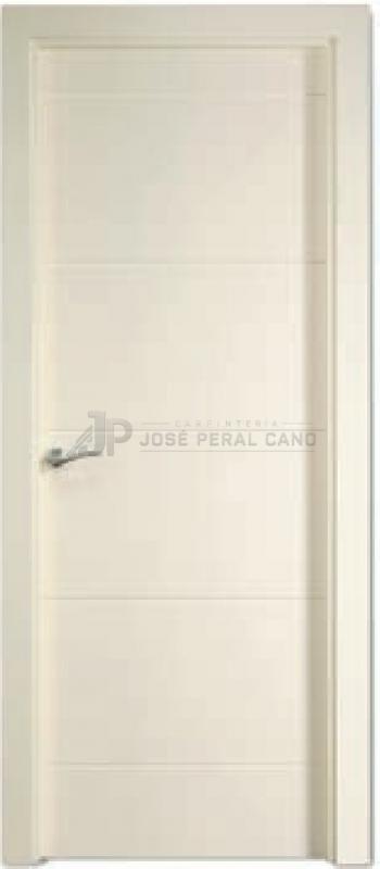 puerta lacada en blanco roto