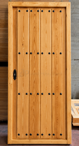 PUERTA CLAVOS CIEGAS