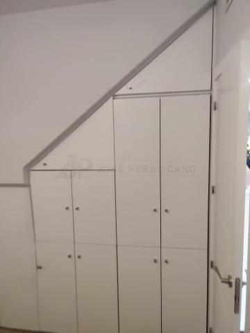 Trabajo realizado en Madrid: instalación de frentes de armarios a medida | Carpintería de madera