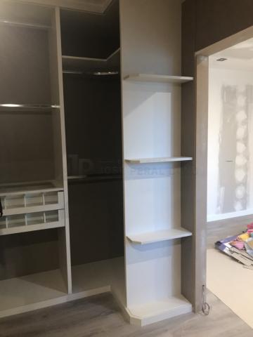VESTIDOR REALIZADO A MEDIDA