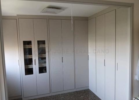Vestidor a Medida en Valencia | Fabricación e Instalación – Trabajo Realizado