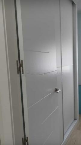 Puerta blanca lisa instalada en Madrid | Trabajo realizado